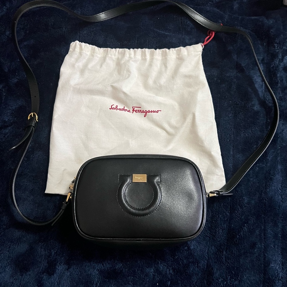 FERRAGAMO SMALL CROSSBODY BAG